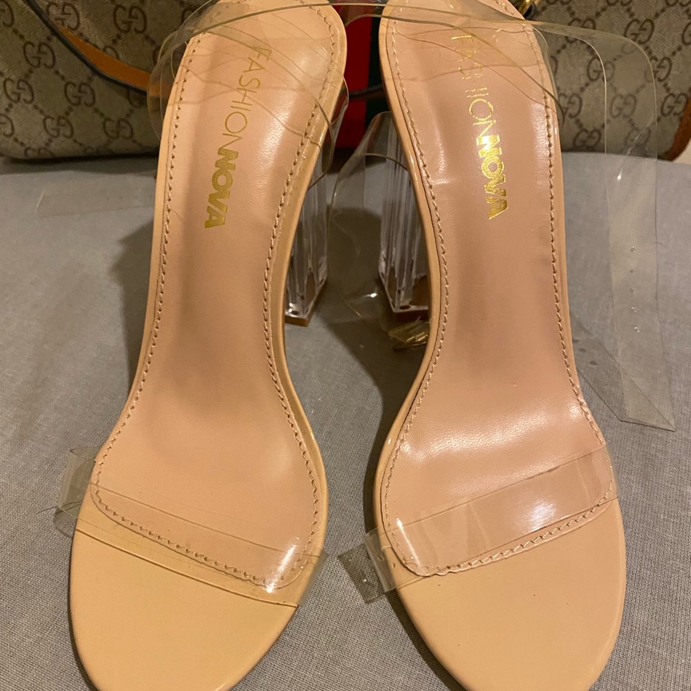 Fashion nova heels
